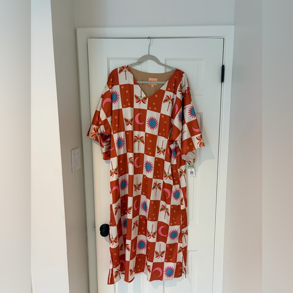 NWT Solelia Goldie Maxi Dress